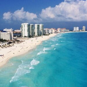 CANCUN EN CORTO