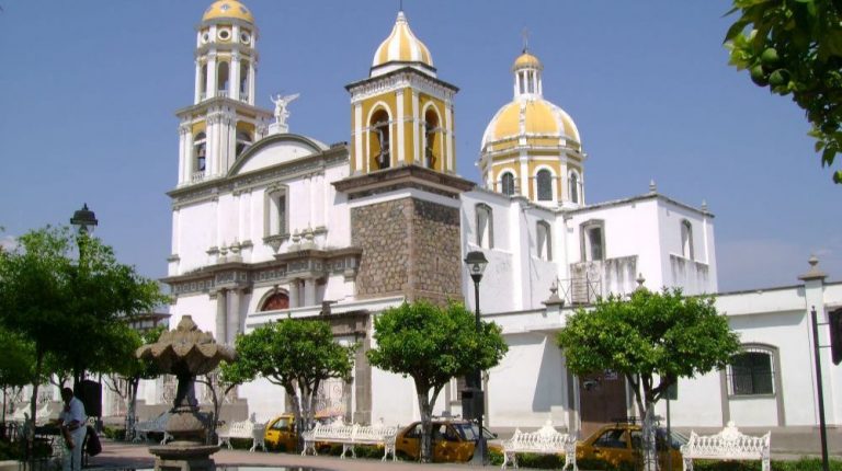 RECORRIDO DE CIUDAD DIURNO EN COLIMA