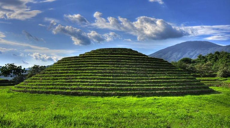 GUADALAJARA Y GUACHIMONTONES
