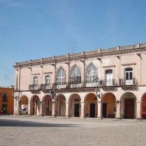 JEREZ DE GARCÍA SALINAS "PUEBLO MÁGICO" CON ZONA ARQUEOLÓGICA QUEMADA (DESDE ZACATECAS)