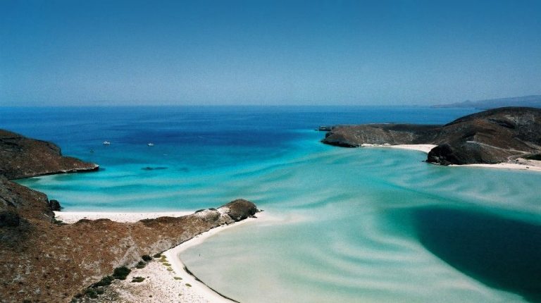 LA PAZ CON ISLA DEL ESPIRITU SANTO
