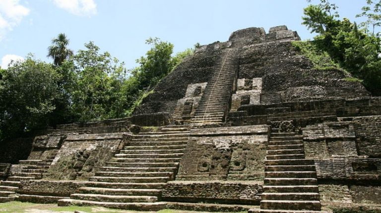 CHETUMAL, LAMANAI Y TIKAL “QUINTANA ROO, BELICE Y GUATEMALA”