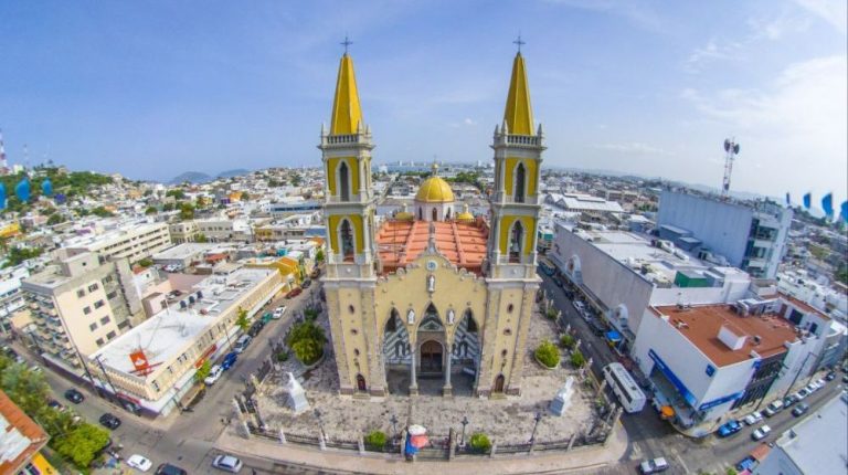 MAZATLÁN, AGUA Y MÁGIA