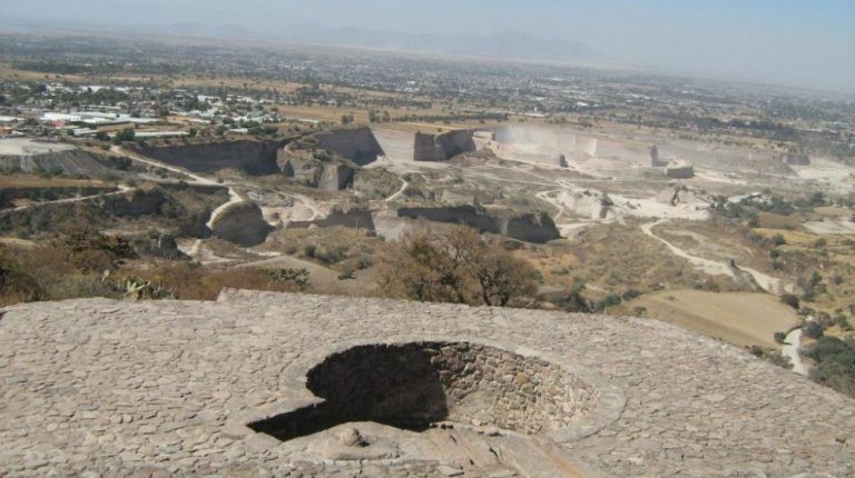 ZONA ARQUEOLÓGICA DE TEZCUTZINGO “PALACIO O BAÑOS DE NEZAHUALCÓYOTL
