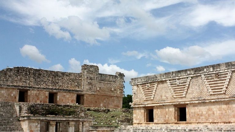 ZONAS ARQUEOLÓGICAS DE UXMAL Y KABAH