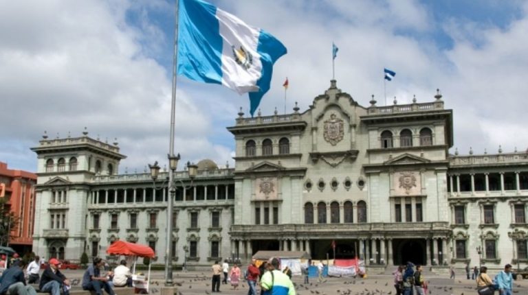 FIN DE AÑO EN GUATEMALA CON VOLCÁN DE PACAYA