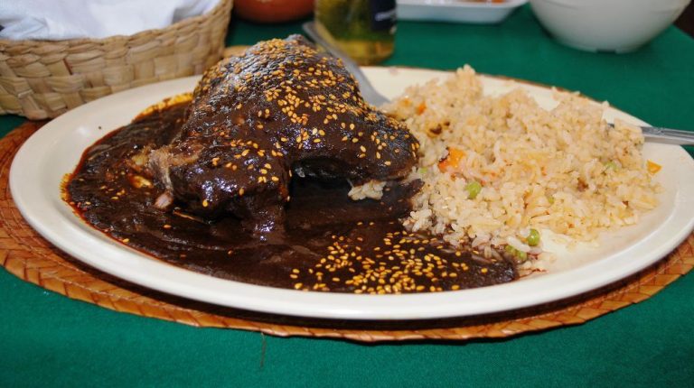 RELIGIÓN Y GASTRONOMÍA “PUEBLA”