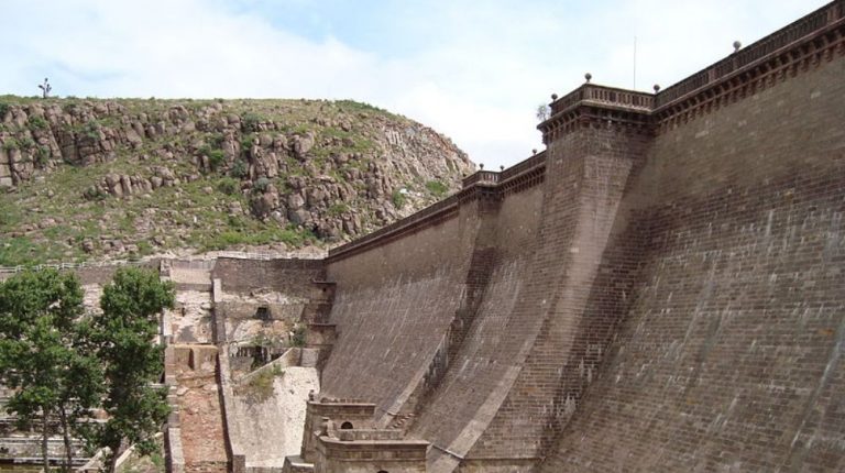 PRESA JOSÉ LOPEZ  PORTILLO DESDE COSALÁ