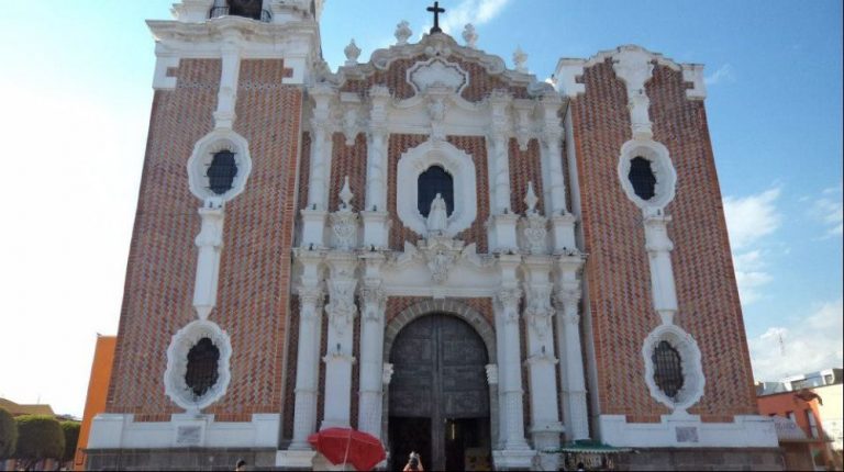 MURALES DEL PALACIO DE GOBIERNO Y TEMPLO DE SAN FRANCISCO EN TLAXCALA