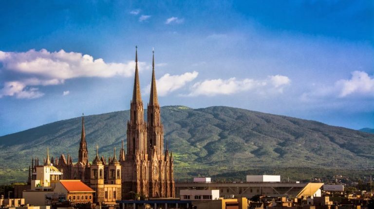 LA MESETA PURÉPECHA DESDE ZAMORA MICHOACÁN