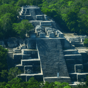 ARQUEOLOGÍA MAYA Y CARIBE MEXICANO