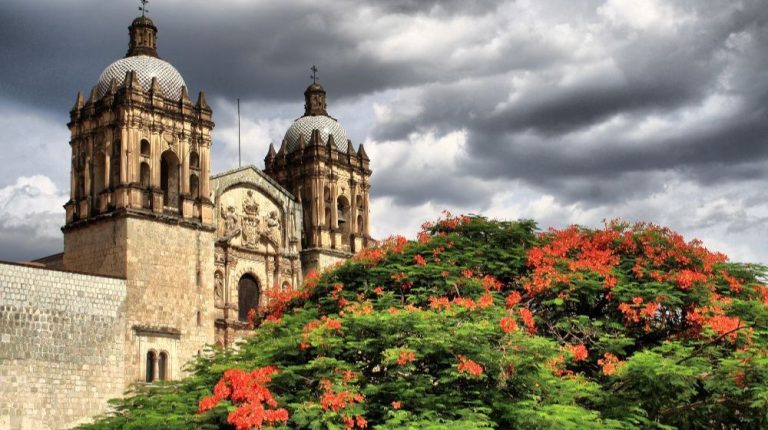 ANDADOR DOMINICO EN OAXACA