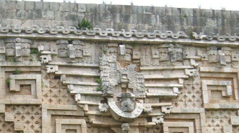 DE LA SELVA A LA TIERRA DEL MAYAB CON PLAYA “CHIAPAS, YUCATÁN Y QUINTANA ROO”