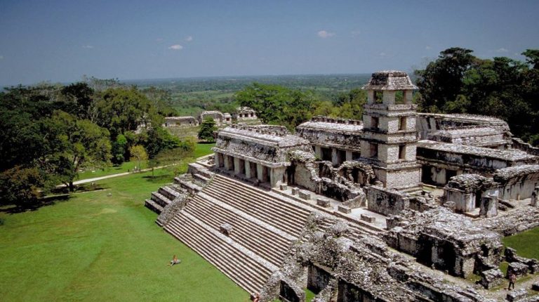 DESCUBRE CHIAPAS, YUCATÁN Y CANCÚN